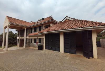 6 Bed Villa with En Suite at New Kitisuru - 2