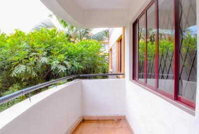 3 Bed Apartment with Parking at Gitanga - 4