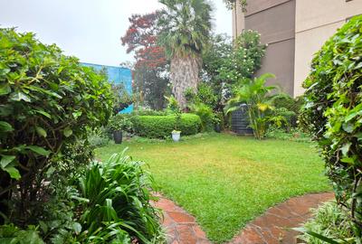 4 Bed Townhouse with En Suite at Riverside Drive - 3