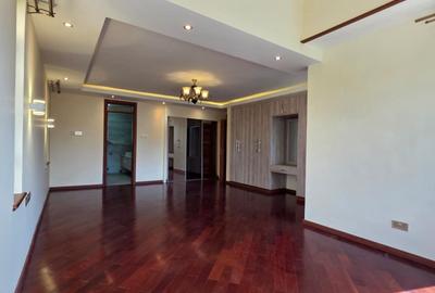 5 Bed Townhouse with En Suite in Lavington - 4