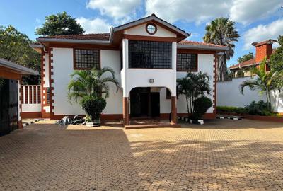 5 Bed Townhouse with En Suite in Runda