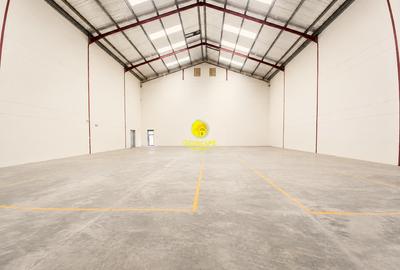 10,320 ft² Warehouse with Fibre Internet in Industrial Area