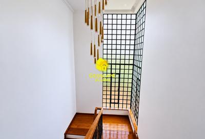 4 Bed House with En Suite in Kitisuru - 3