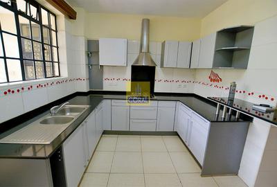 4 Bed Apartment in Rhapta Road - 3