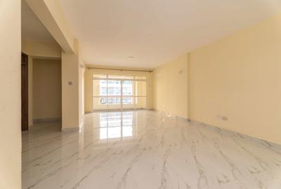 4 Bed Apartment with En Suite at 4Th Parklands - 2