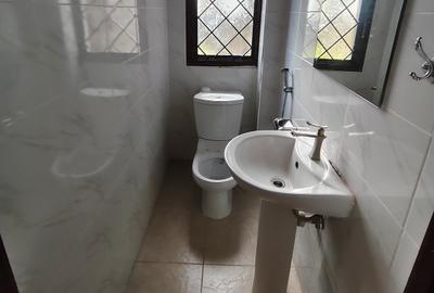 3 Bed Apartment with Parking in Kileleshwa - 4