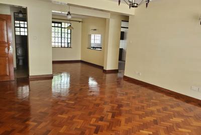 3 Bed Apartment with En Suite in Lavington - 4