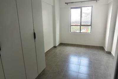2 Bed Apartment with Swimming Pool in Garden Estate - 3