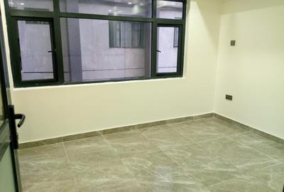 1 Bed Apartment with Gym in Kilimani