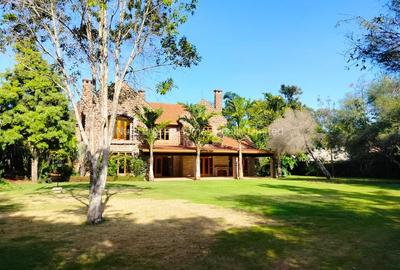 5 Bed Townhouse with En Suite in Karen - 2