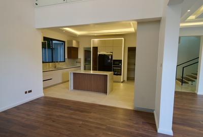5 Bed Villa with En Suite at 2026-377 - 2
