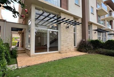 4 Bed Townhouse with En Suite in Lavington - 2