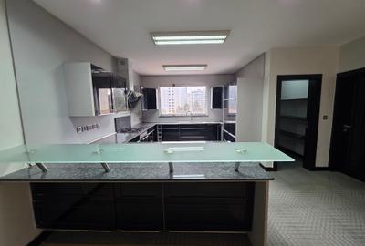 3 Bed Apartment with En Suite at Westlands - 2