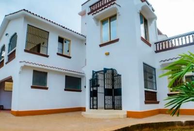 4 Bed Villa with En Suite at Shanzu - 3
