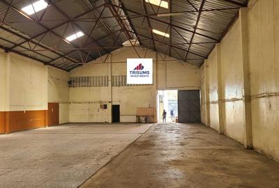 7,500 ft² Warehouse with Fibre Internet in Industrial Area - 3