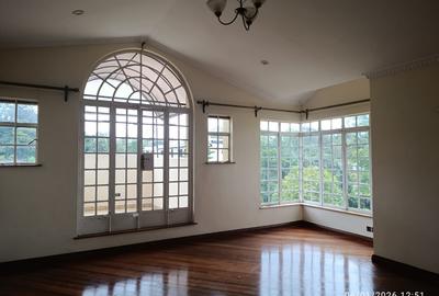 4 Bed Townhouse with En Suite at Windy Ridge - 2
