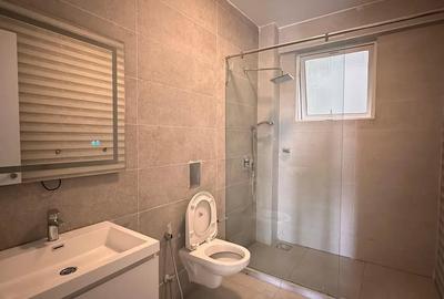 2 Bed Apartment with En Suite at Othaya Road - 4