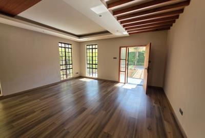4 Bed Villa with En Suite in General Mathenge - 2