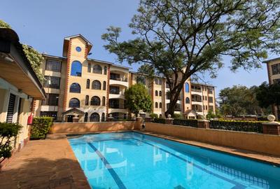 3 Bed Apartment with En Suite in Kilimani - 4