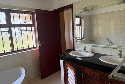 5 Bed Villa with En Suite at Mimosa - 4
