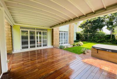 4 Bed Townhouse with En Suite in Kitisuru - 2