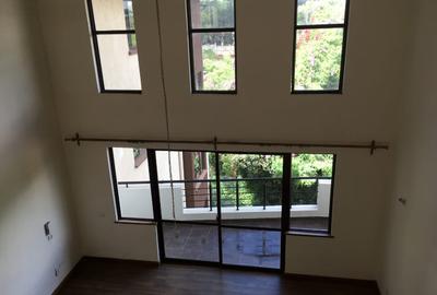 4 Bed Apartment with En Suite at 6Th Parklands - 3