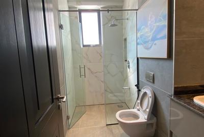 3 Bed Apartment with En Suite in Riverside - 4