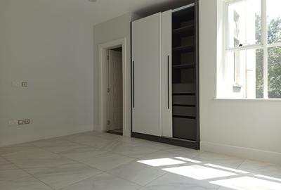 2 Bed Apartment in Westlands Area - 4