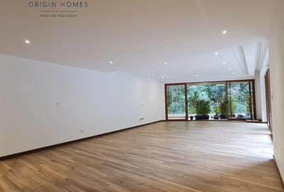 4 Bed Apartment with En Suite at Peponi Road