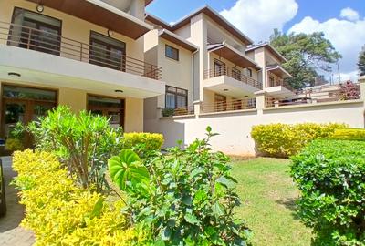 5 Bed Townhouse with En Suite at Lavington Green