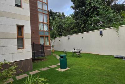 6 Bed Townhouse with En Suite at Lavington Green - 4