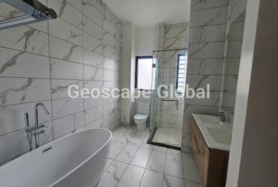 2 Bed Apartment with En Suite in Runda - 3