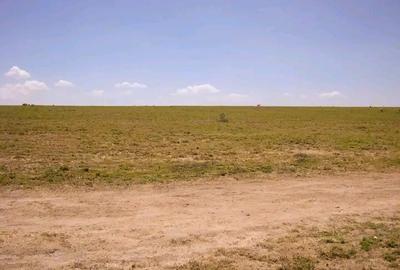 10 ac Land in Isinya - 2