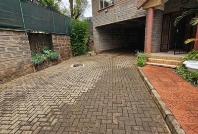 4 Bed Townhouse with En Suite in Lavington - 2