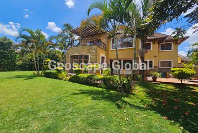 5 Bed House with En Suite in Runda - 2