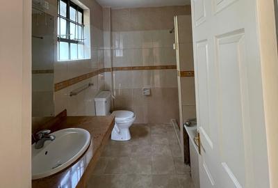 Serviced 2 Bed Apartment with En Suite in Lavington - 2