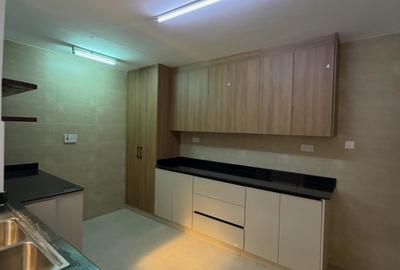 3 Bed Townhouse with Walk In Closet in Westlands Area - 4