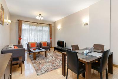 Serviced 1 Bed Apartment with Swimming Pool at School Lane