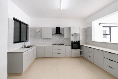 Serviced 3 Bed Apartment with En Suite in General Mathenge - 2