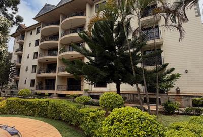 4 Bed Apartment with En Suite in Lavington