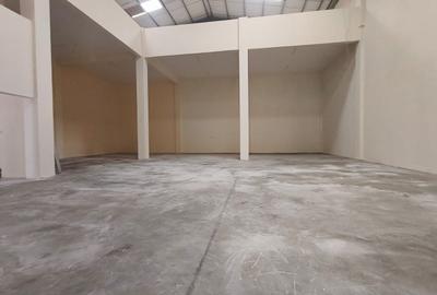 5,940 ft² Warehouse with Service Charge Included in Ruaraka - 3