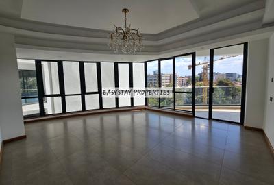 3 Bed Apartment with En Suite in Riverside - 4