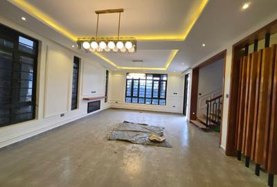 4 Bed House with En Suite at Membley - 3