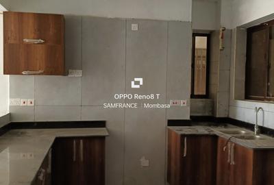 3 Bed Apartment with En Suite at Tudor - 4