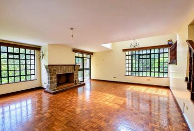 4 Bed Villa with En Suite in Kitisuru - 3