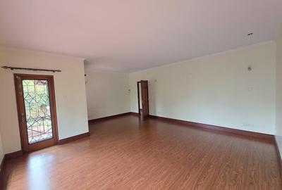5 Bed Villa with En Suite in Gigiri - 3