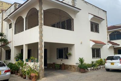 4 Bed House with En Suite in Nyali Area