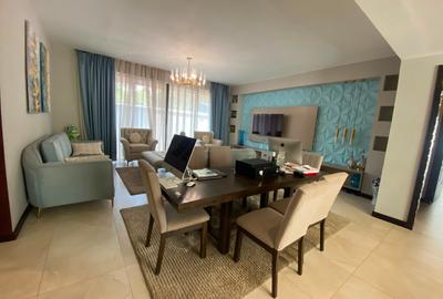 3 Bed Apartment with En Suite in Riverside - 2