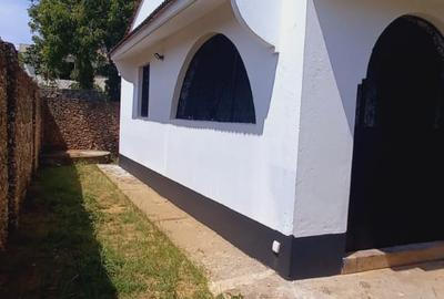 2 Bed House with En Suite in Shanzu - 3