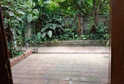 2 Bed Townhouse with En Suite at Kileleshwa - 4